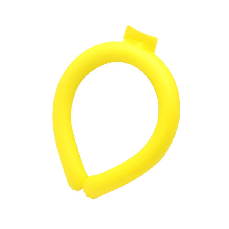 PVC cooling neck ice ring for outdoor sports in blue, showing neck-worn design for heatstroke prevention.