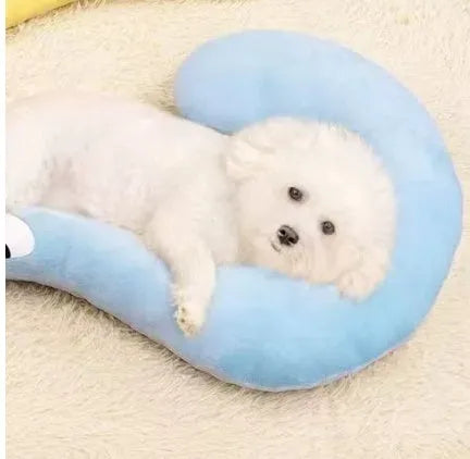Cat sleeping mat U-shaped pillow in moon and question mark designs on blue, white and yellow cloth