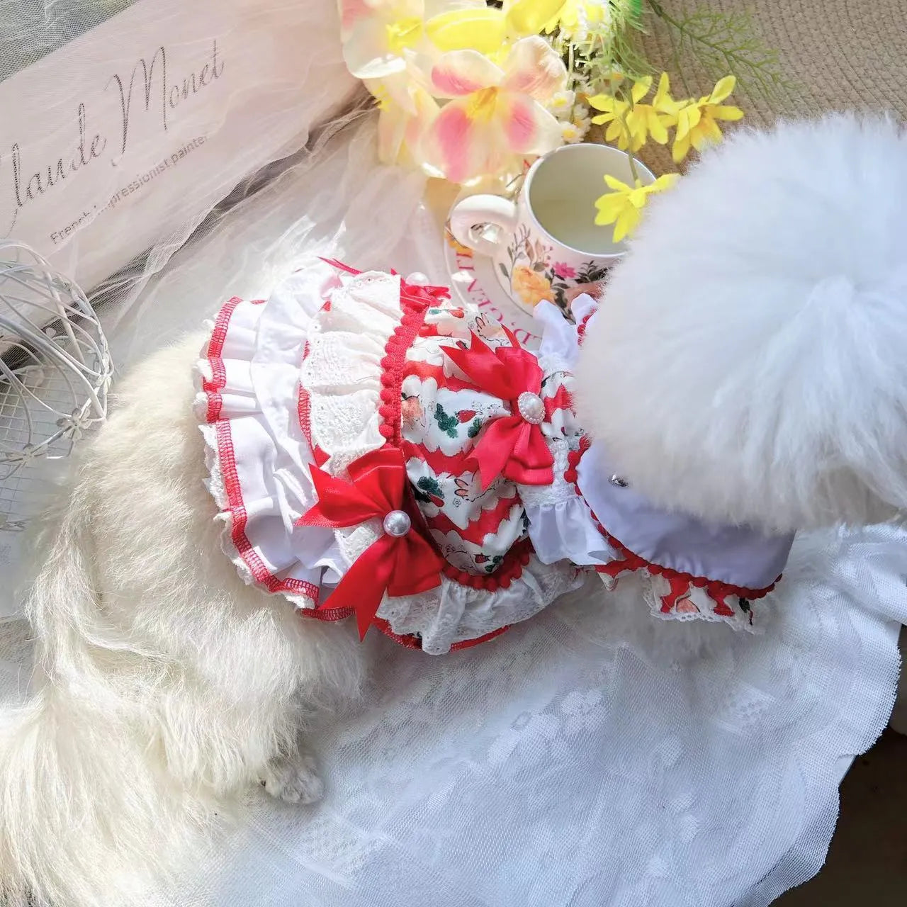 Princess style rabbit skirt dog clothing in polyester fabric showing size options from XS to XL