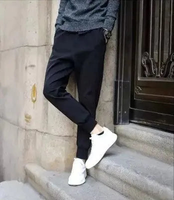 Black casual sports trousers with straight leg and mid waist, Korean style