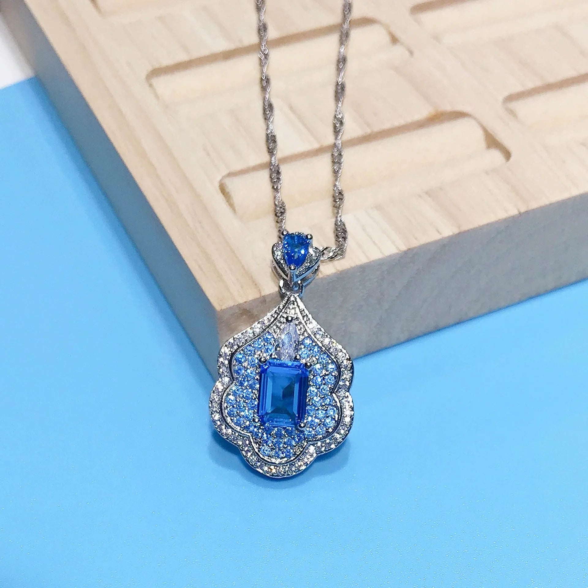Sea blue geometry shaped copper pendant for jewellery making