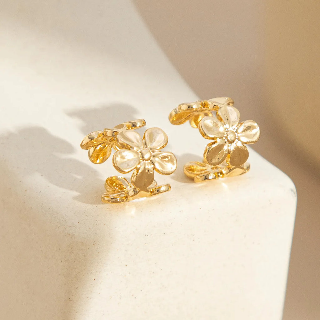 Gold alloy starfish and scallop eardrops earrings for women with electroplated finish