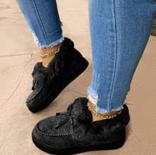 Cotton casual shoes with velvet lining and rubber anti-slip soles in round toe design