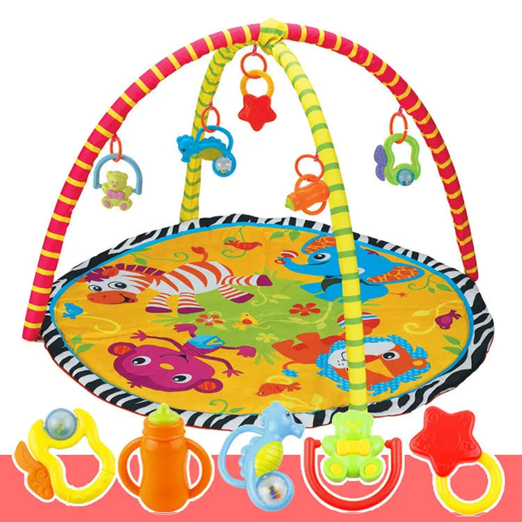 Velvet baby gymnastic blanket with colourful animal motifs for crawling and ability training.