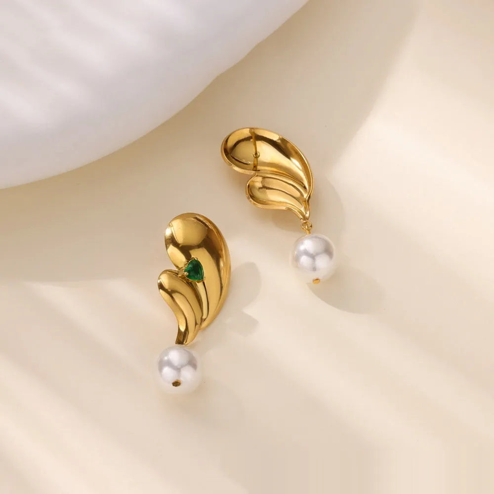 Pair of stainless steel stud earrings with green zircon and pearl geometric design