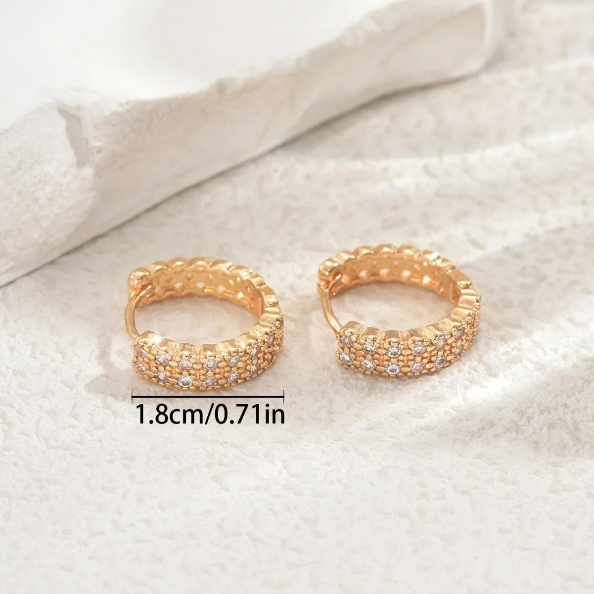 Geometry pattern copper ear studs with circular dot ring design in DE20288 colour