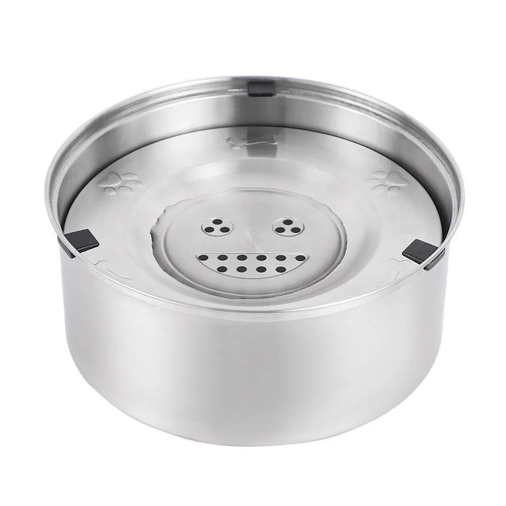 Silver stainless steel pet drinking bowl with wide opening, suitable for dogs and cats, large capacity option