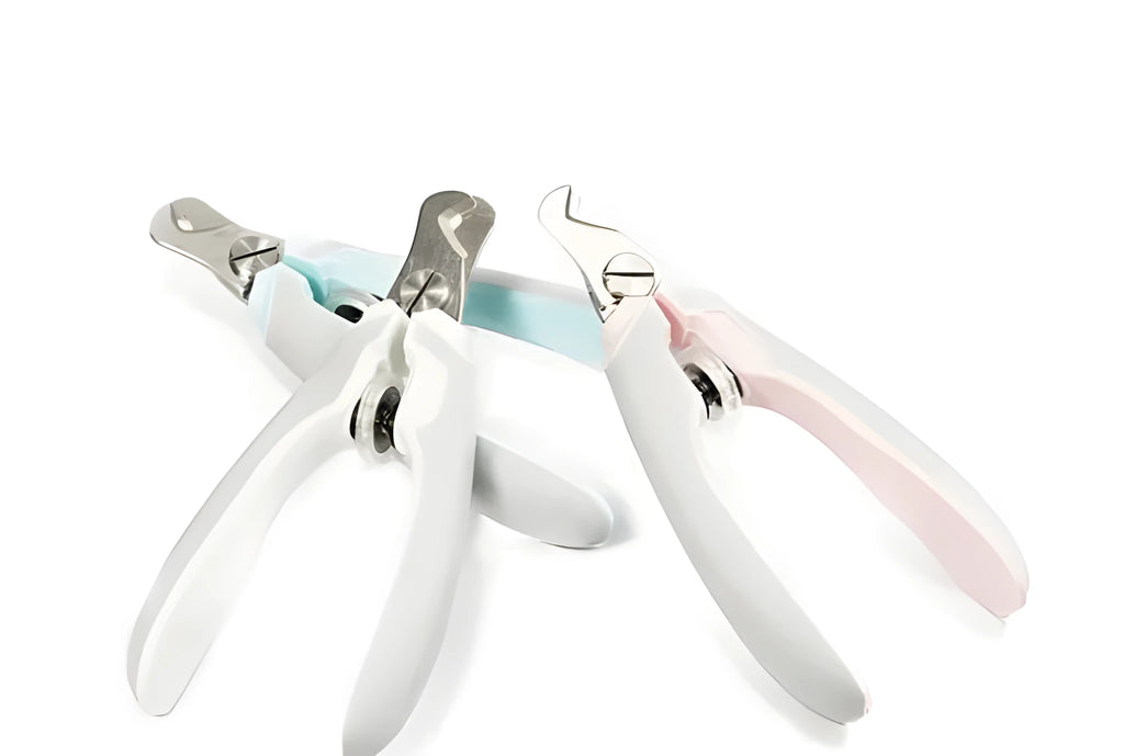 Adjustable rolling pet nail clippers with stainless steel blade and rubber handle, 16.5cm, in Light Pink