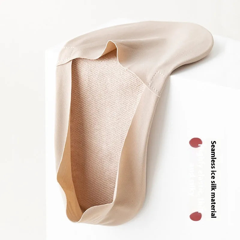 Men's seamless low-cut ankle socks in ice silk fabric with pure cotton bottom section