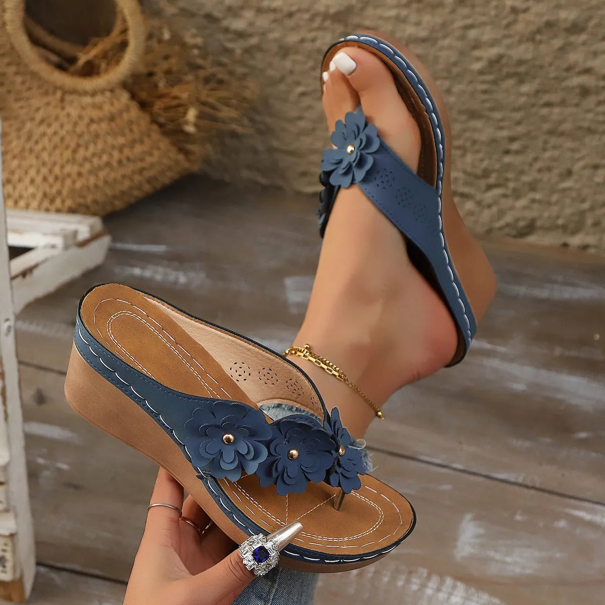 Flower stitching wedge sandals for women, round toe, silver colour, PU upper, casual slip-on design
