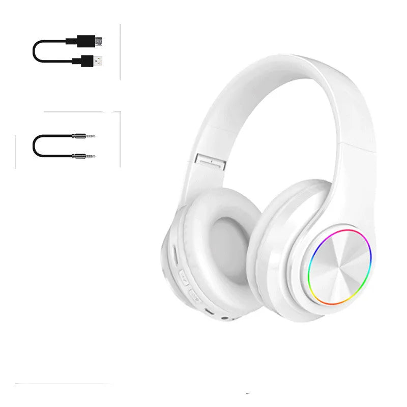 Folding black Bluetooth headset with 40mm drivers and a 3.5mm audio cable