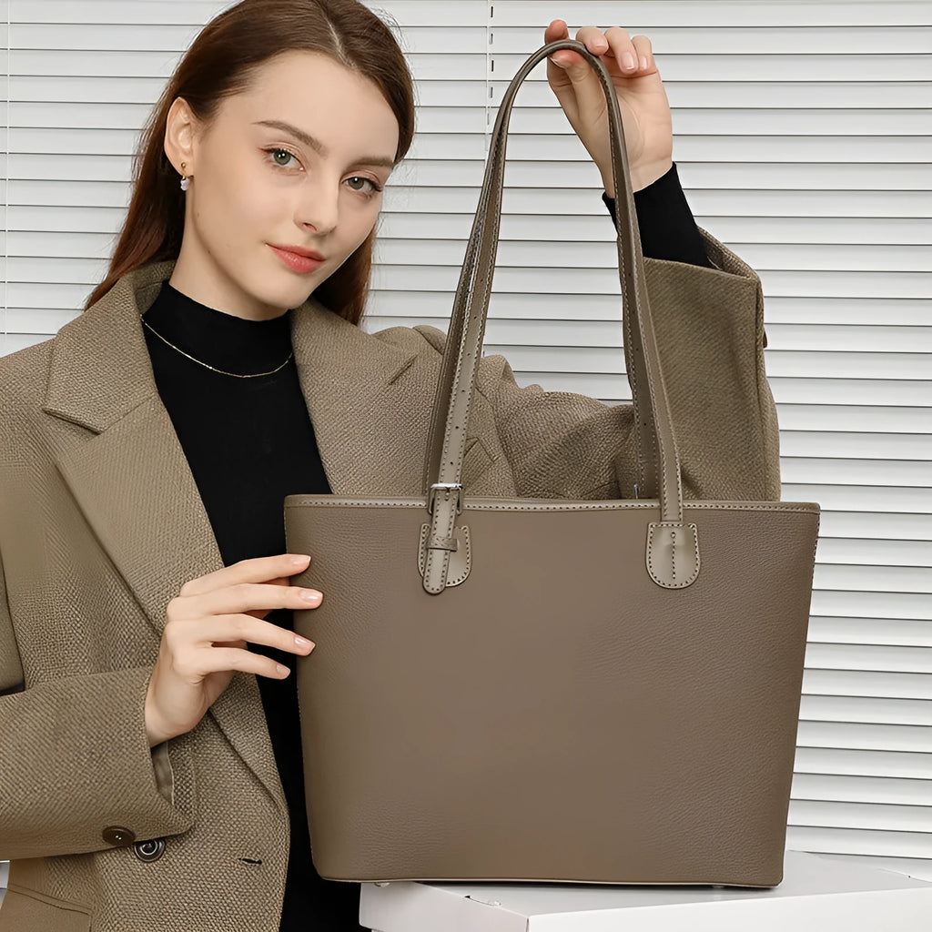 Genuine leather women's tote bag with 30cm width and internal organisation compartments