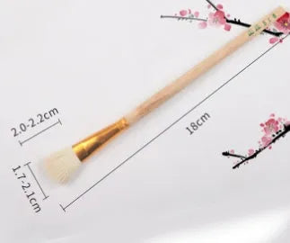 Natural wool painting brush for ceramic tracing and watercolour oil painting in various sizes
