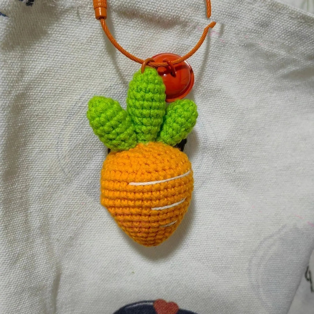 Soft wool cartoon carrot keychain pendant on a 15cm rope.