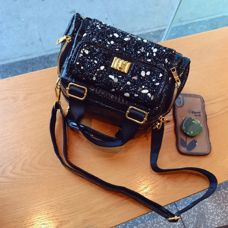 Black cowhide leather shoulder bag with diamond pattern, large capacity, for casual travel