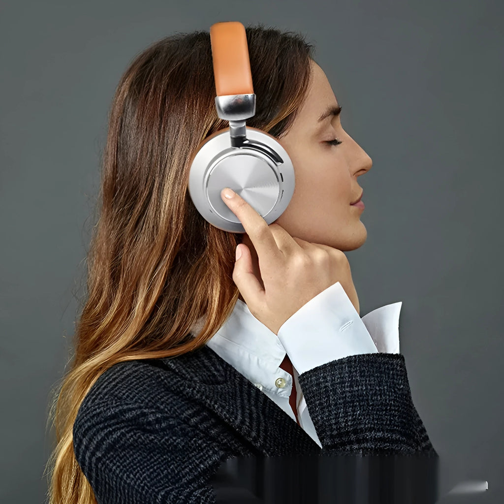 Wireless Bluetooth headset with ultra-high bass, head-mounted design, black colour option