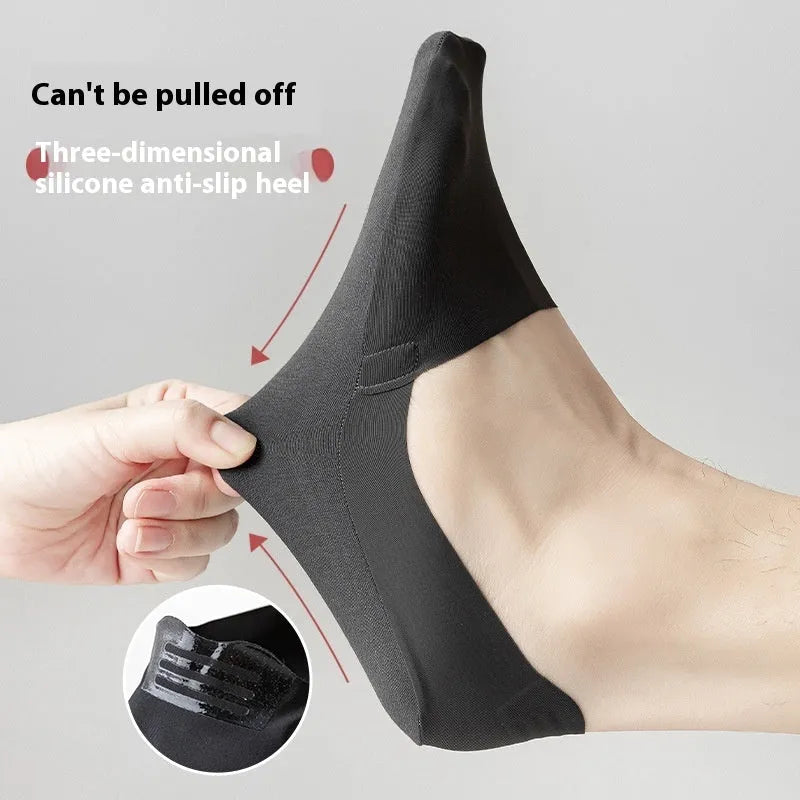 Men's seamless low-cut ankle socks in ice silk fabric with pure cotton bottom section