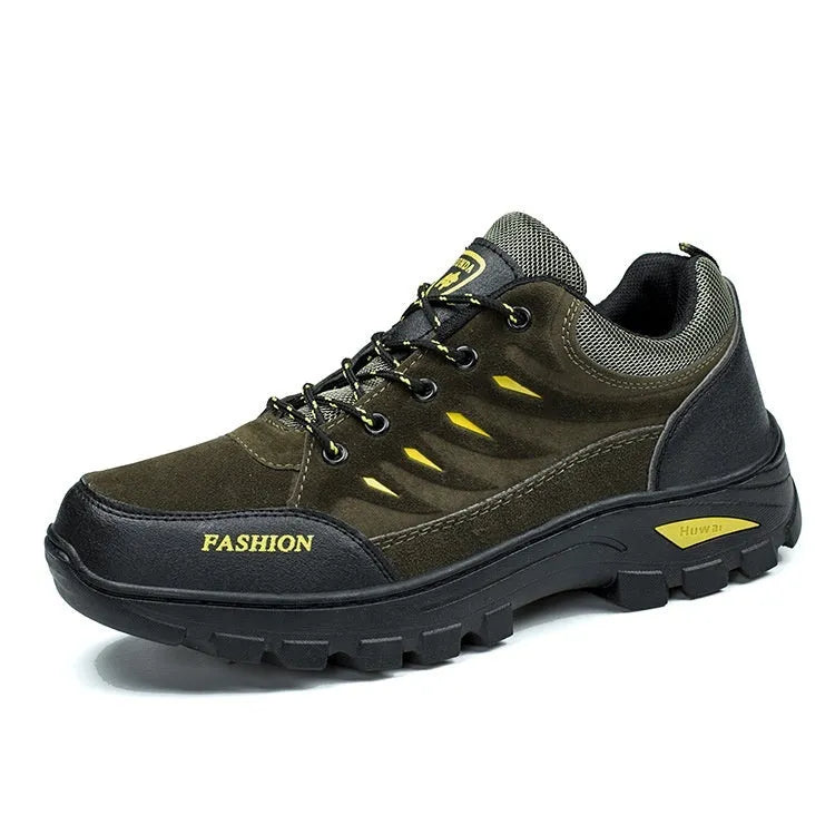 Men's brown suede hiking shoes with round toe and lace-up front
