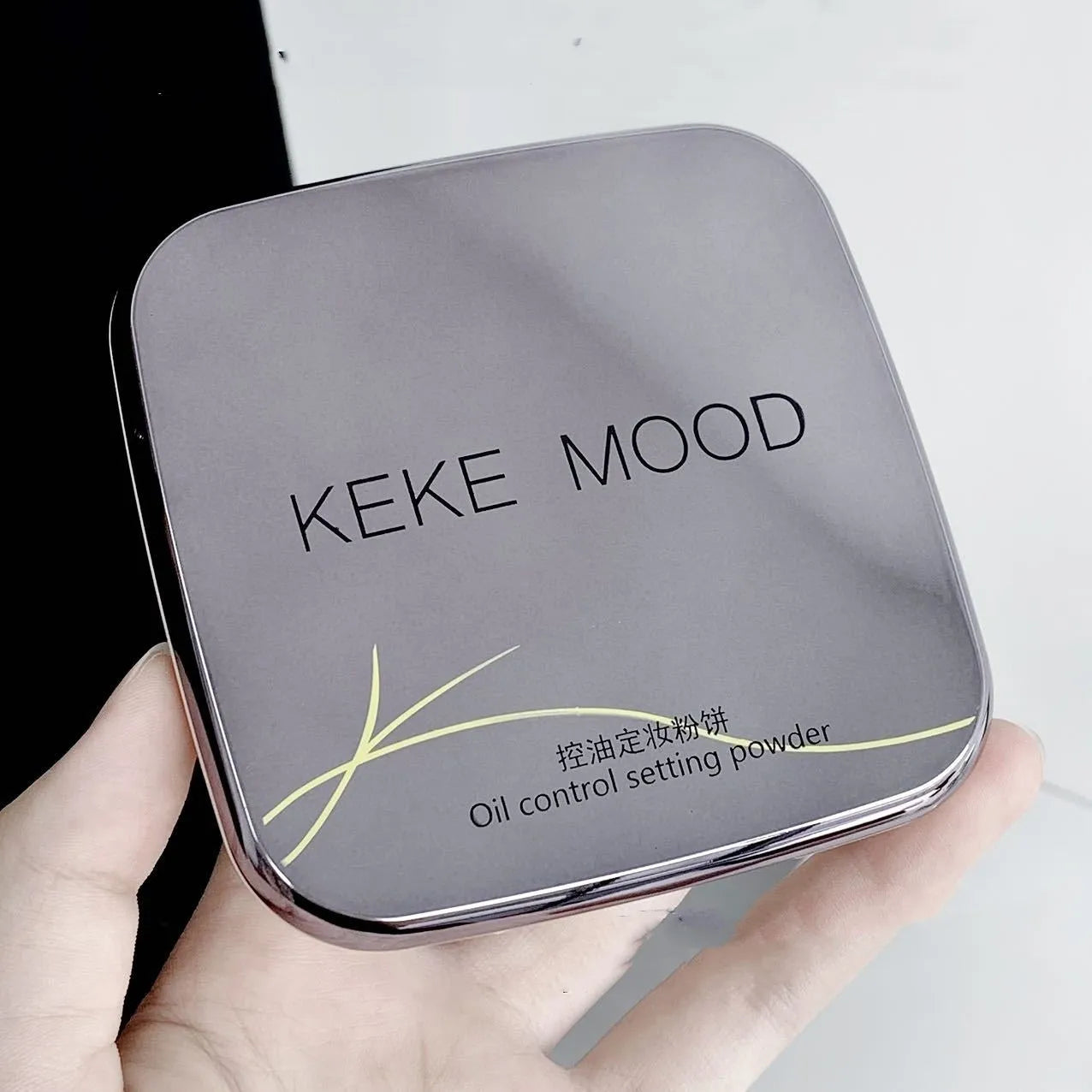 15g pressed powder compact for oil control and brightening with three colour options