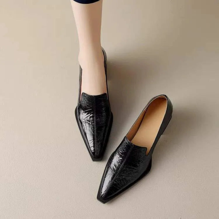 Women's crack pointed deep mouth high heels with kitten heel in black, side view