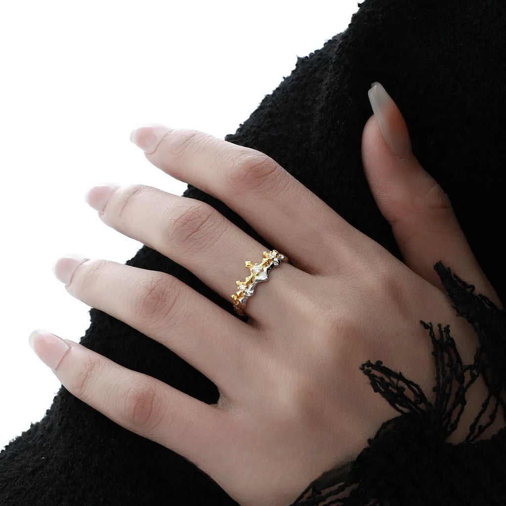 Adjustable opening Princess Knight couple ring in silver with electroplated finish