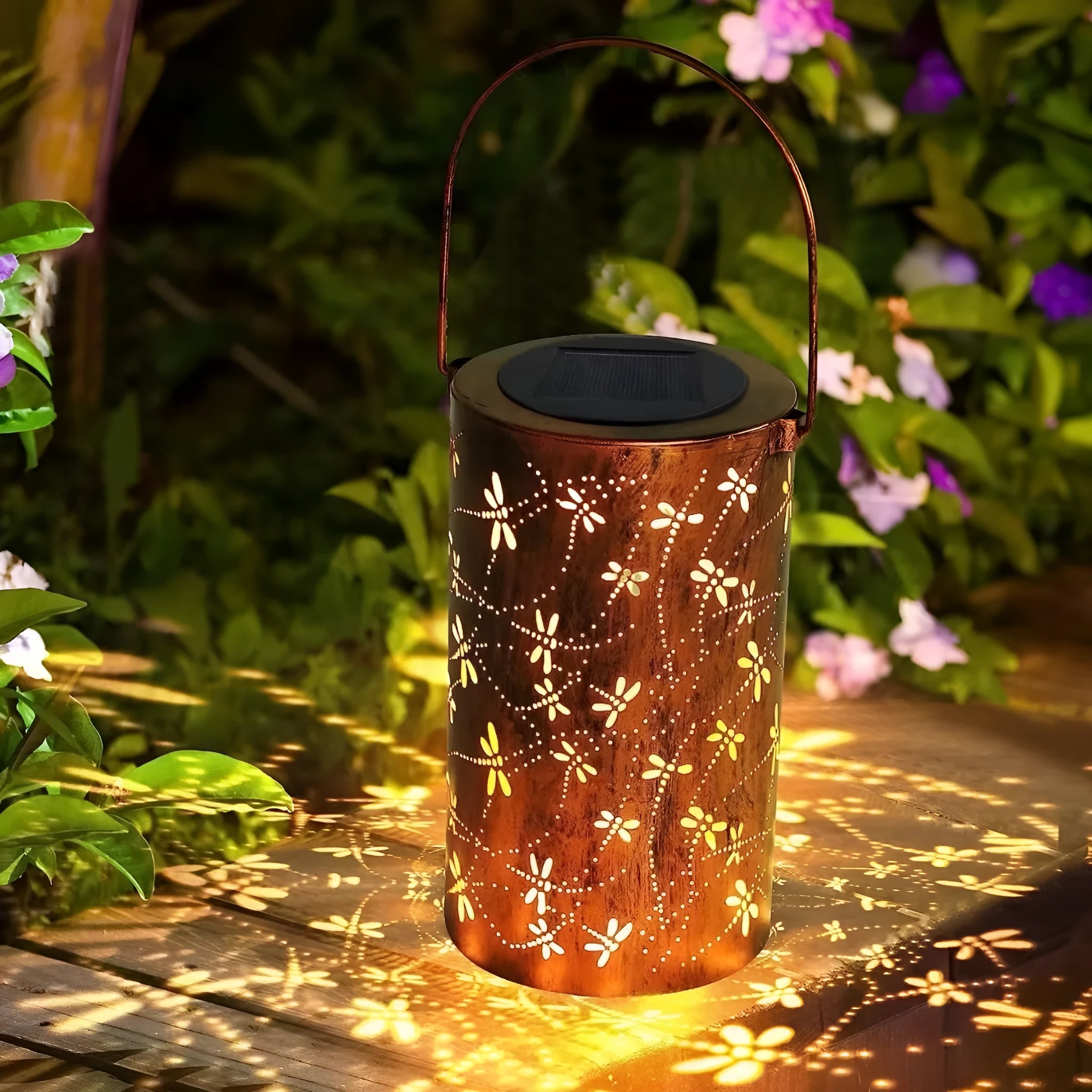 Solar-powered iron hanging ceiling lamp with decorative design for outdoor courtyards