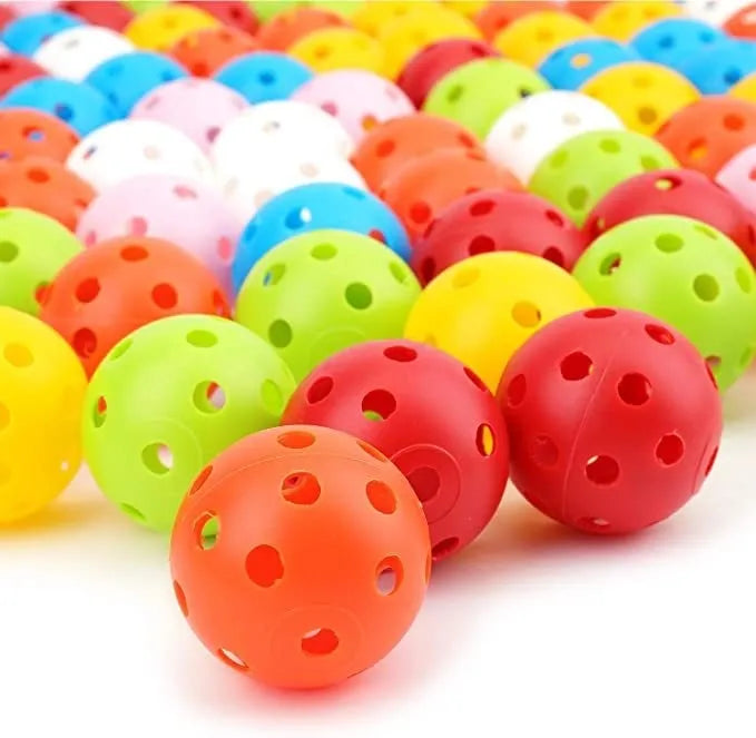 24 multi-colour 42mm golf practice balls in red, orange, blue, green, white, yellow stored in mesh net bag