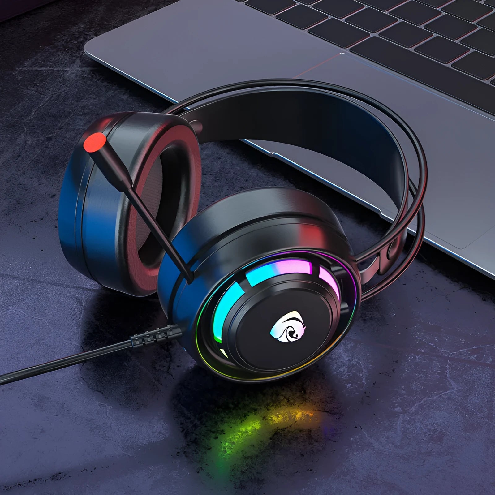 Black wired computer headphones with microphone, showing 3.5mm and USB plug options.