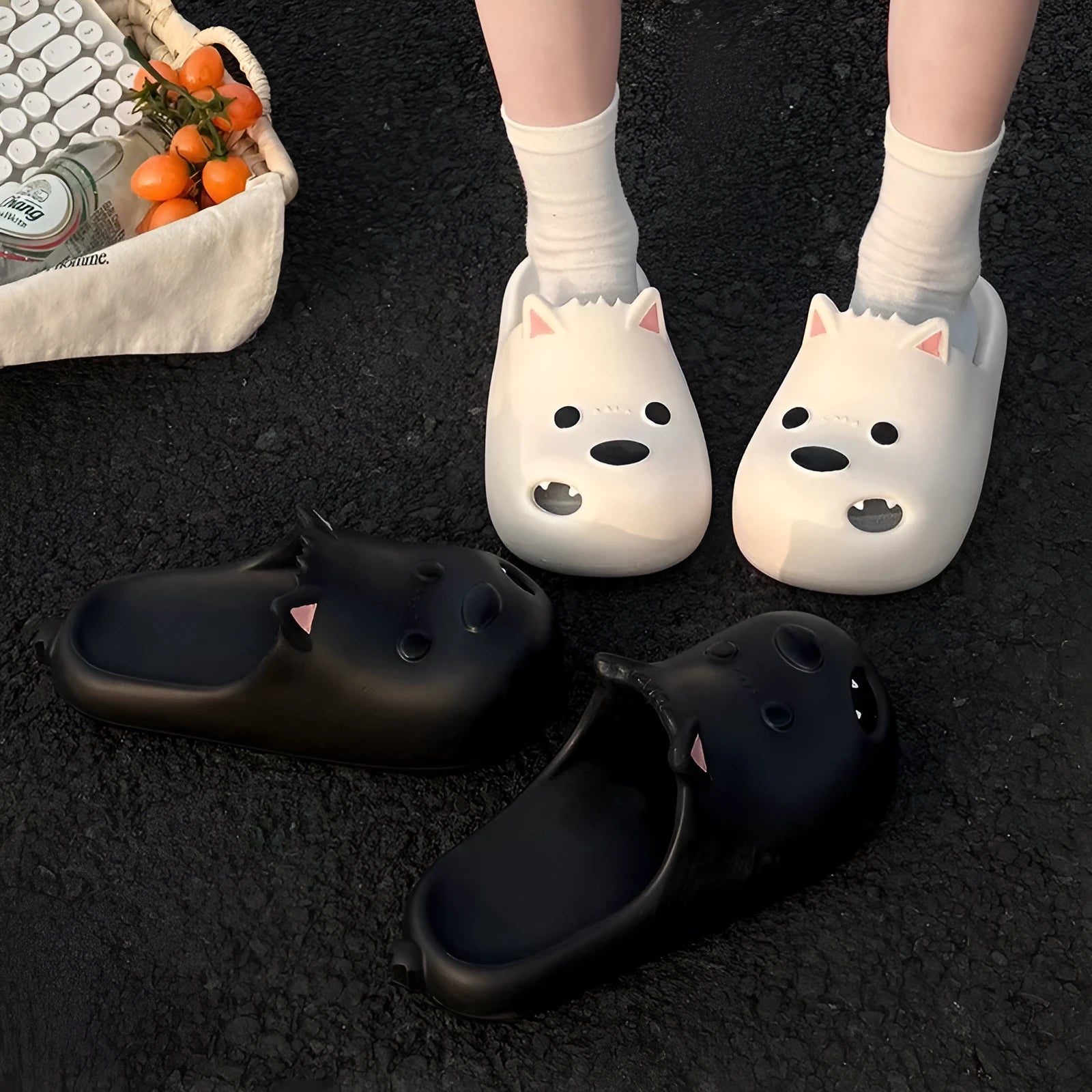 Women's white EVA toe cap sandals with injection moulded sole