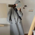 Women's loose fit knee-length retro wool coat with patchwork in oatmeal colour