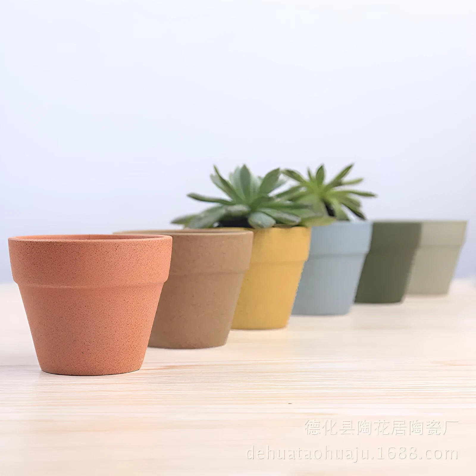 Macaron series ceramic flower pot in blue, breathable and corrosion resistant, bottom diameter 5.5 cm