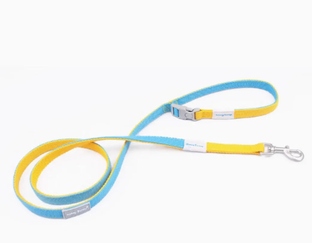 Contrast colour vest-style pet chest-back traction dog leash with lock release buckle in blue yellow