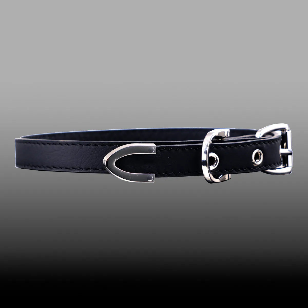Black genuine leather collar with geometric metal pendant on adjustable 41-50cm chain