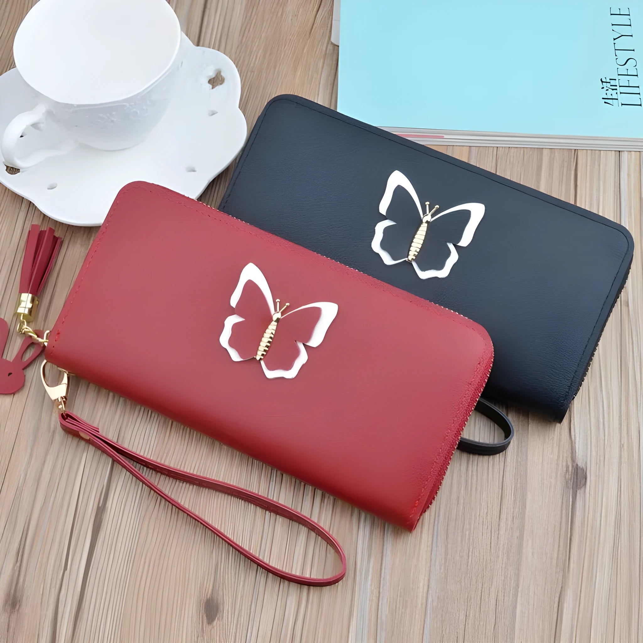 Women's long zip wallet in black PU leather with zipper closure and compact dimensions