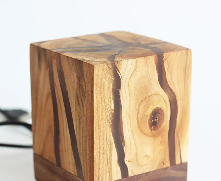 Crack night lamp creative design bedside lamp wood colour wood PMMA USB powered compact 7.7cm