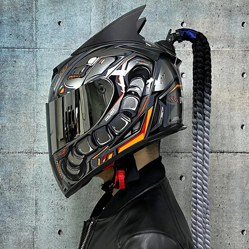 Couples motorcycle helmet full face design in ABS with graphic patterns