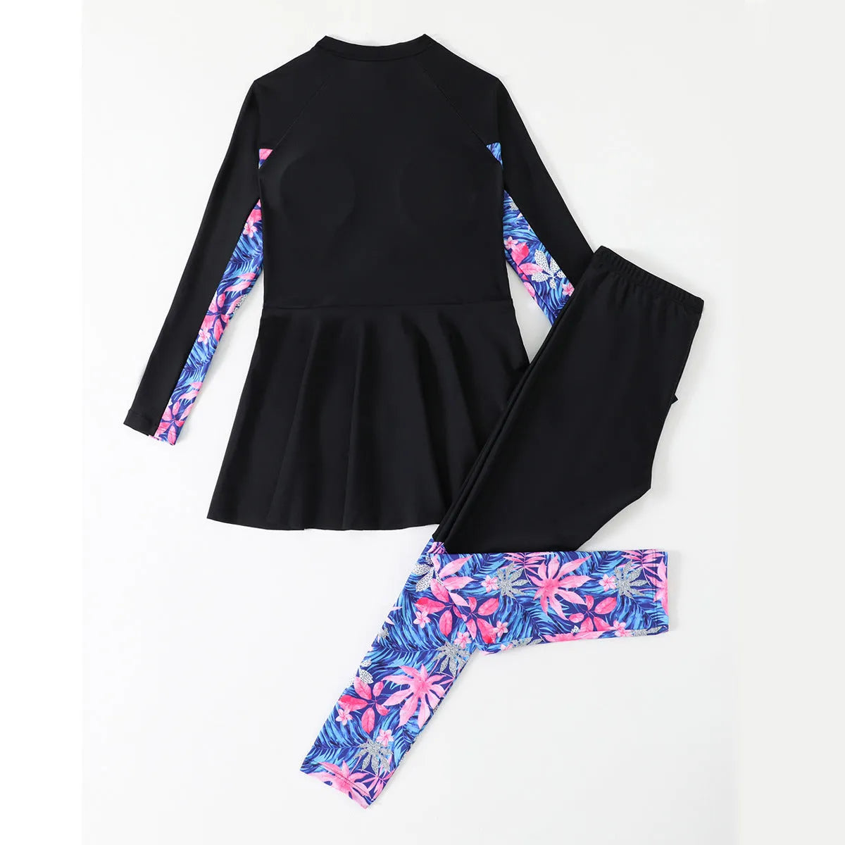 Girls two-piece swimsuit set with long sleeves and trousers in green, nylon and polyester fabric, sizes 120-160