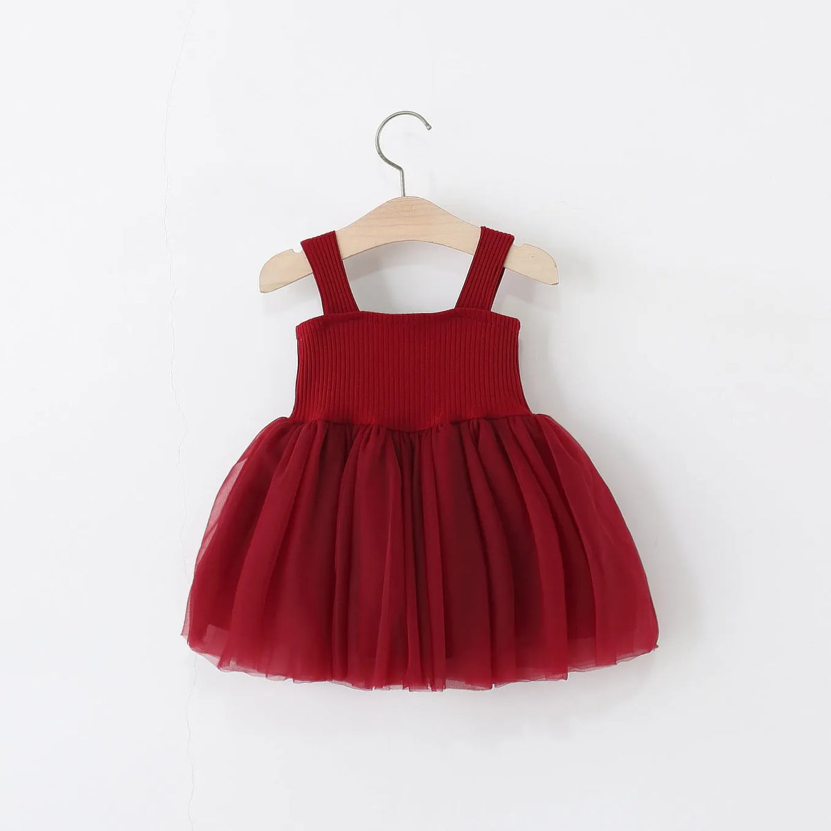 Girls' sleeveless polyester summer dress in solid colour sling style, pink option