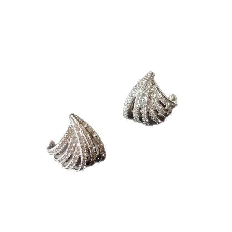 Women's geometric earrings in platinum colour with zircon construction and electroplated finish