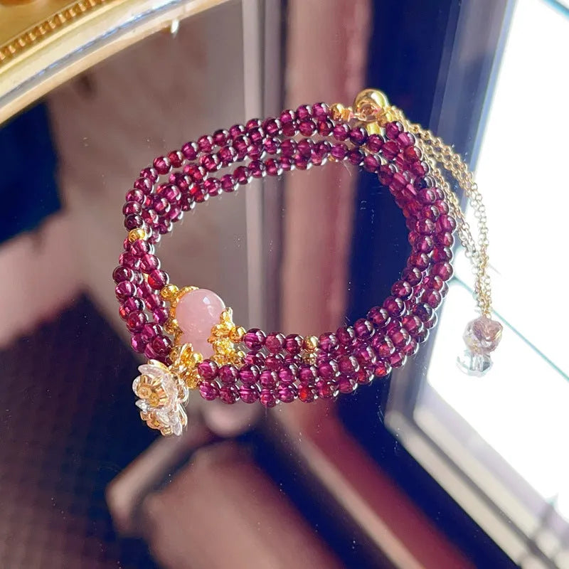 Natural garnet bracelet for women with double ring design and manual craftsmanship
