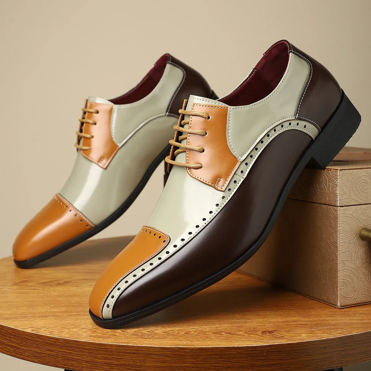 Men's low-top casual shoes in purple with leather stitching details and EVA sole