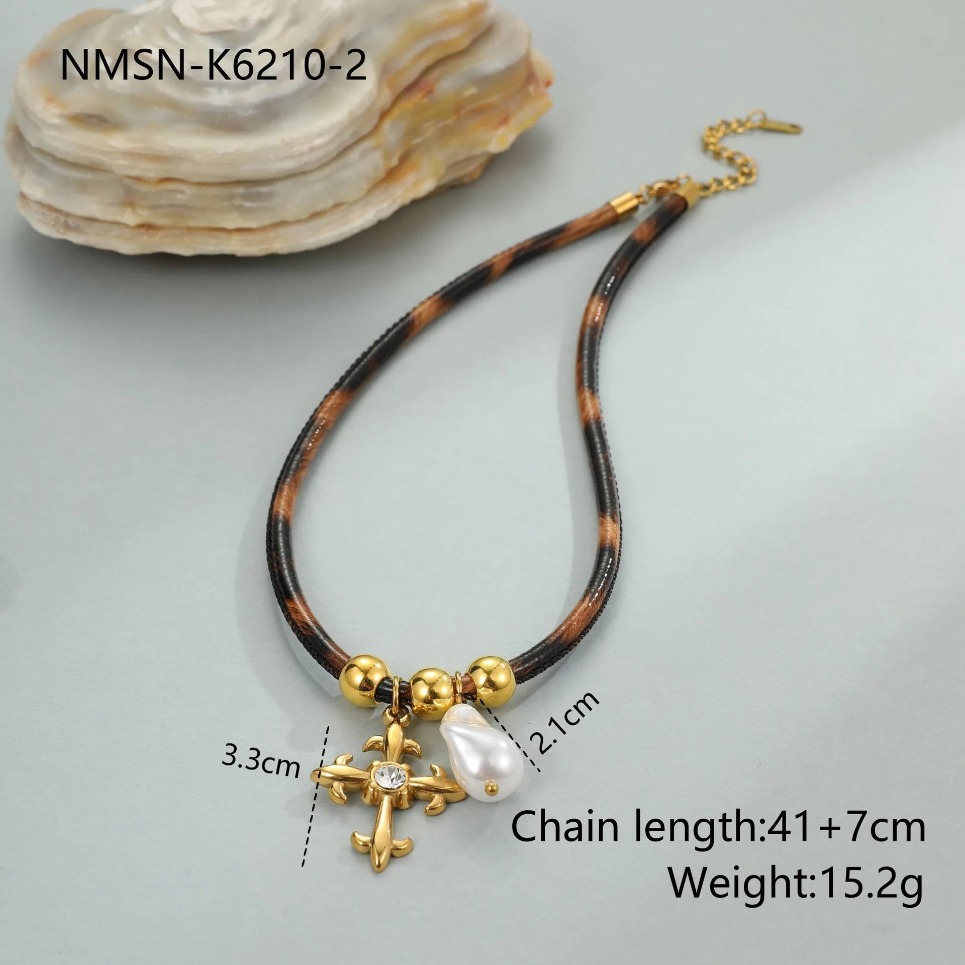 Geometric leopard pendant necklace on adjustable stainless steel chain with 18K gold electroplating