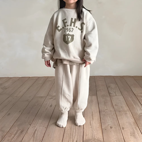 Boys and girls letter print cotton fleece sweater two-piece set in brown with pullover top and trousers