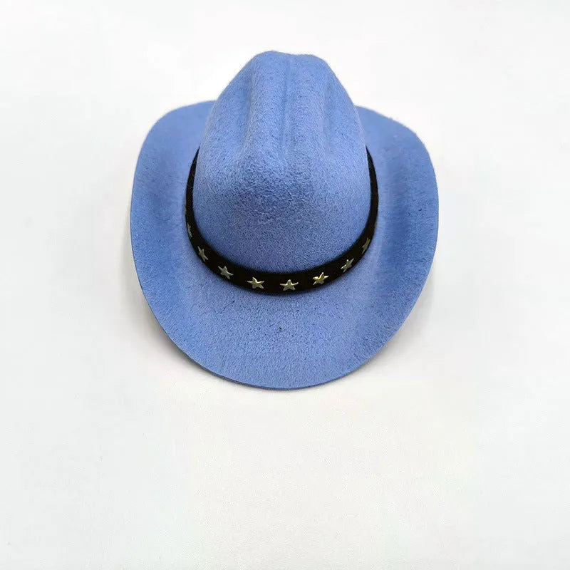 Wool felt pet hat in beige with conical shape, available in S and M sizes