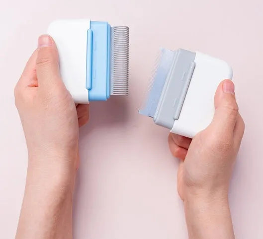 Plastic cat hair comb in blue with double head pocket comb design for removing floating fur