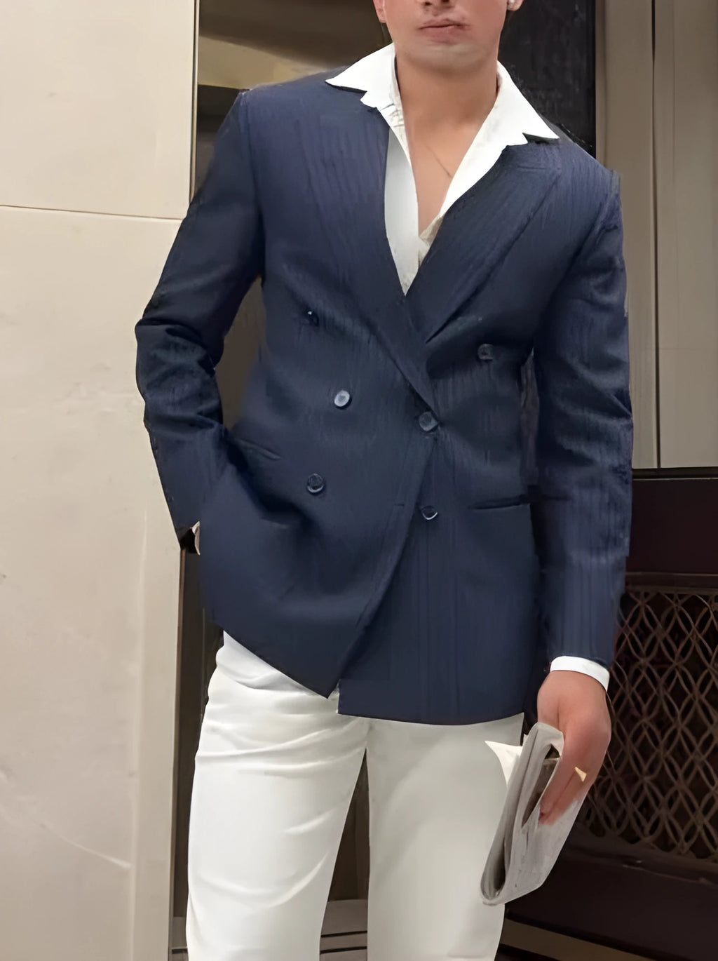 Men's striped double breasted blazer with regular fit and classic design