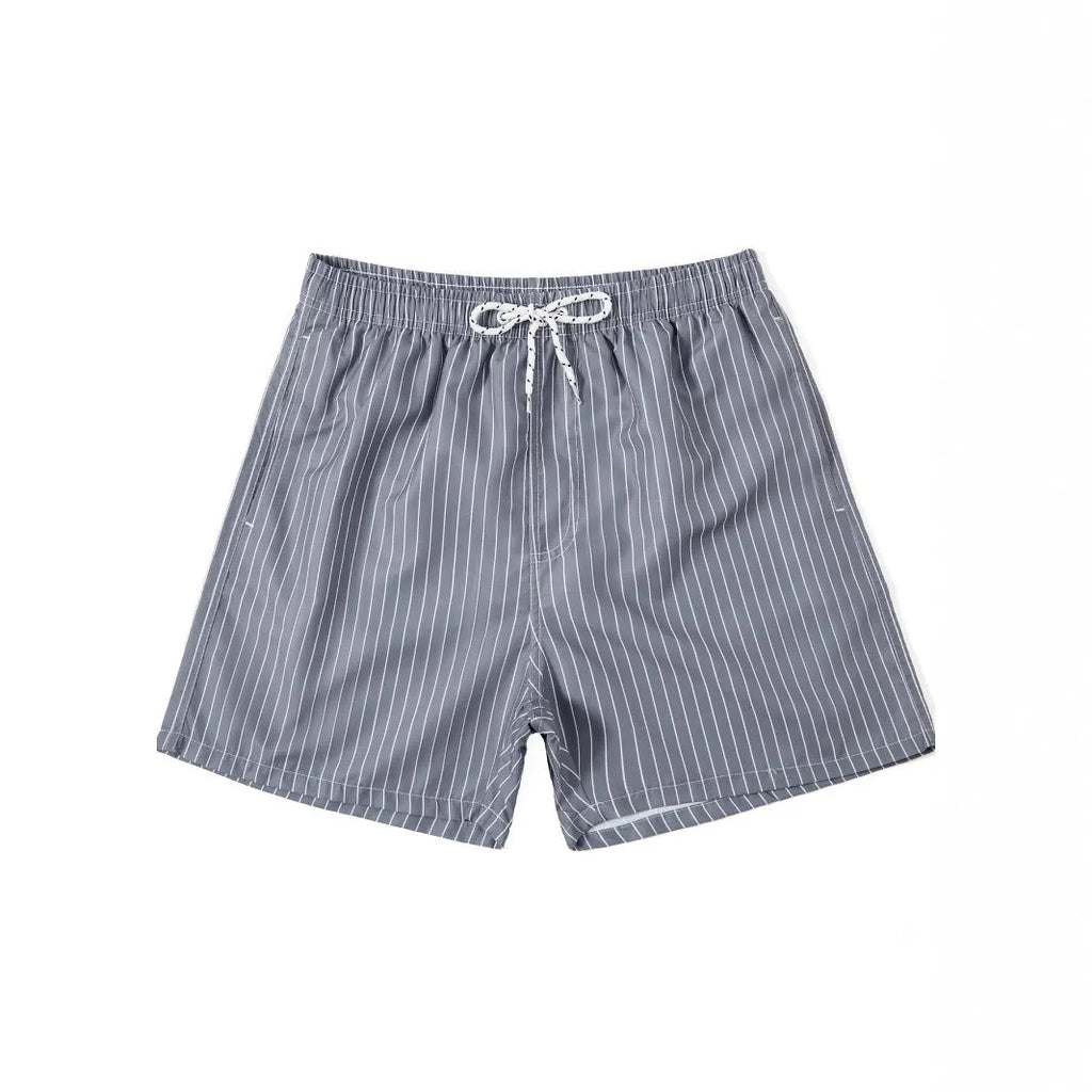 Striped casual shorts in light blue with straight leg opening and triangle lining detail.