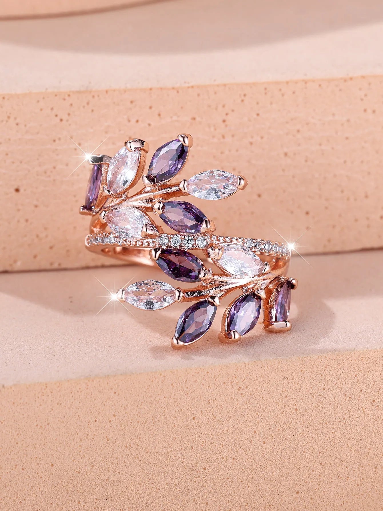 Adjustable horse eye zircon leaf fashion ring in rose gold and platinum plating options