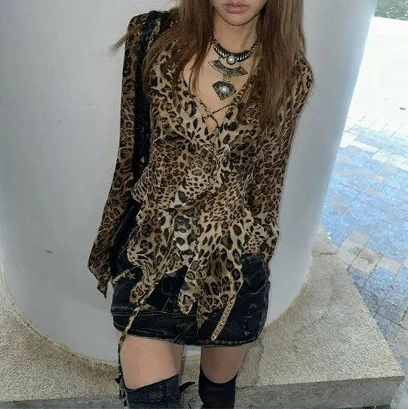 Women's retro leopard print V-neck long sleeve tie front slim fit polyester top in leopard print.