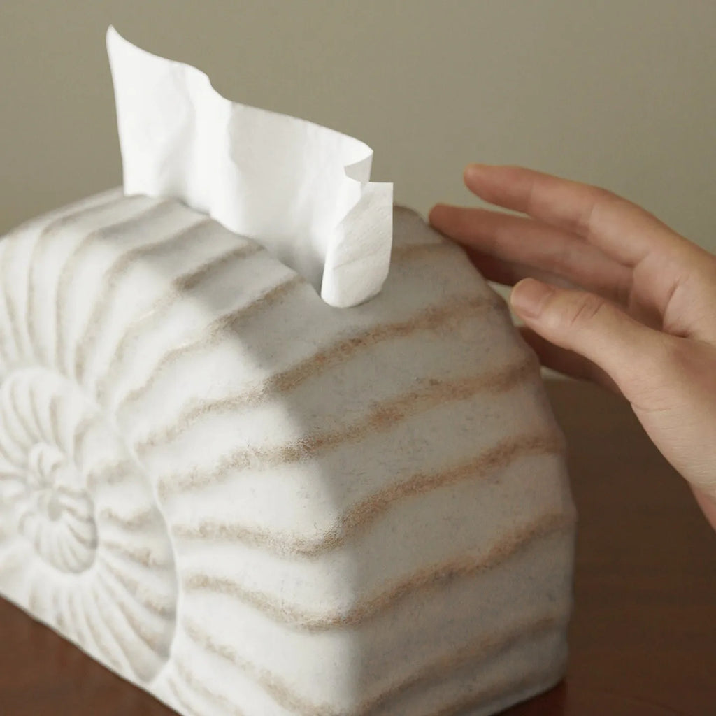 Conch ramble coloured resin decorative cover for a tissue box in a modern simplicity style